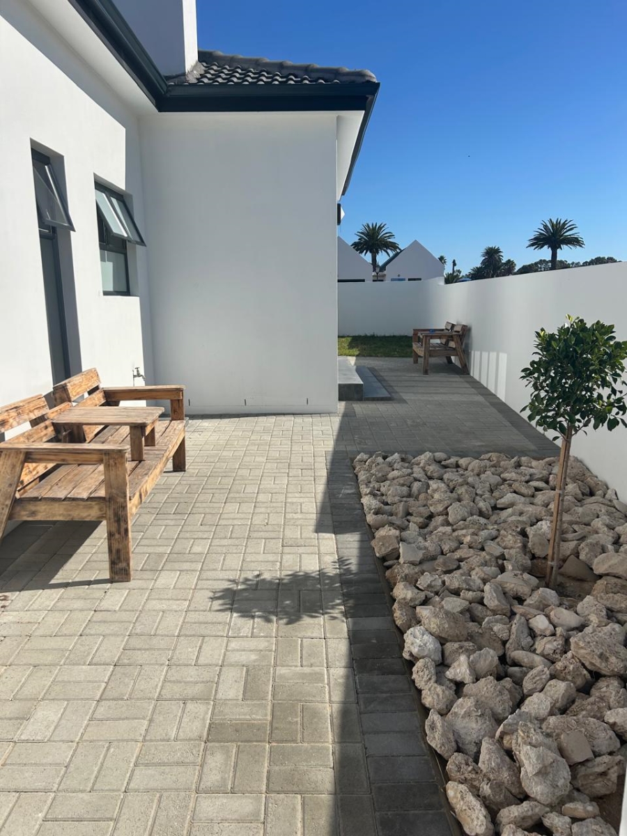 4 Bedroom Property for Sale in Shelley Point Western Cape